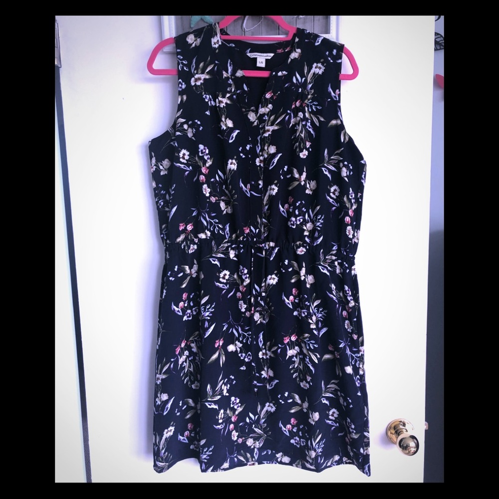 🎁3/$30 Catherine Malandrino Summer Dress